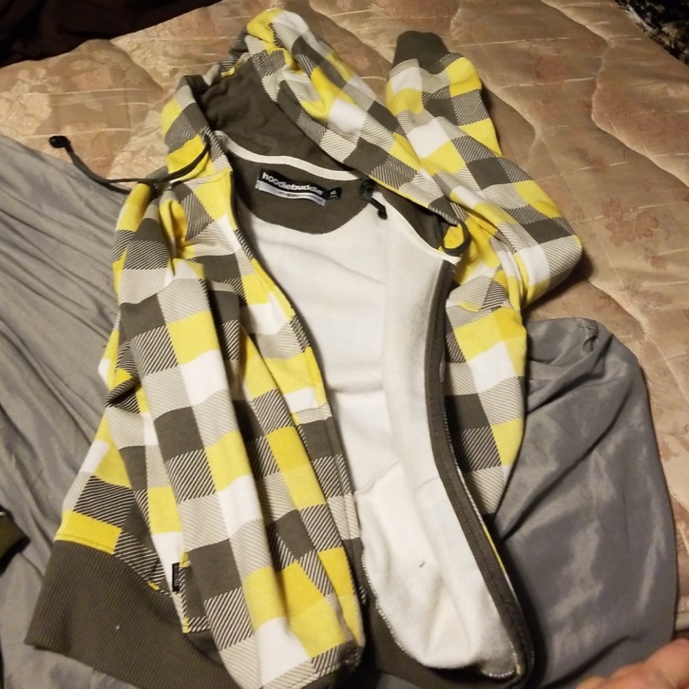 Kids hoodie with earphones